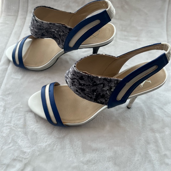 GX by Gwen Stefani Blue and White Sandals - Picture 3 of 6